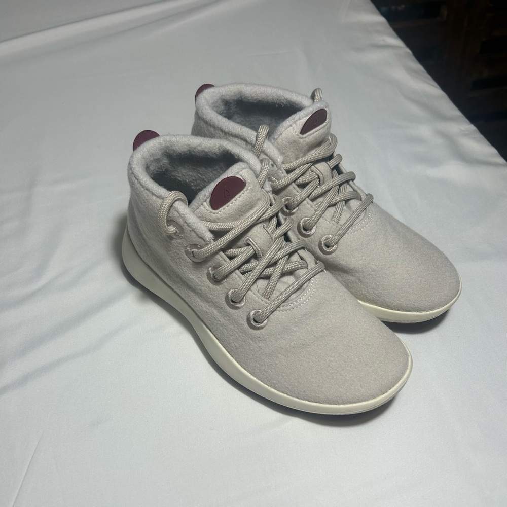 allbirds women's Wool Runner sneakers in cream size 7